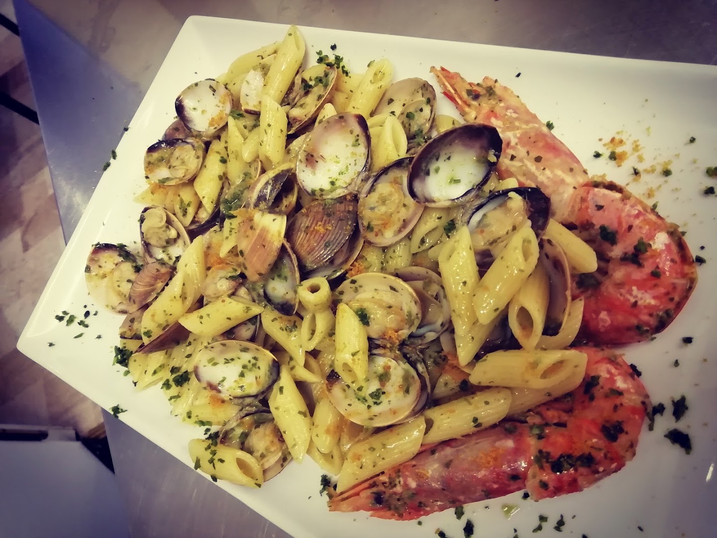 Lo Shaker, Cagliari