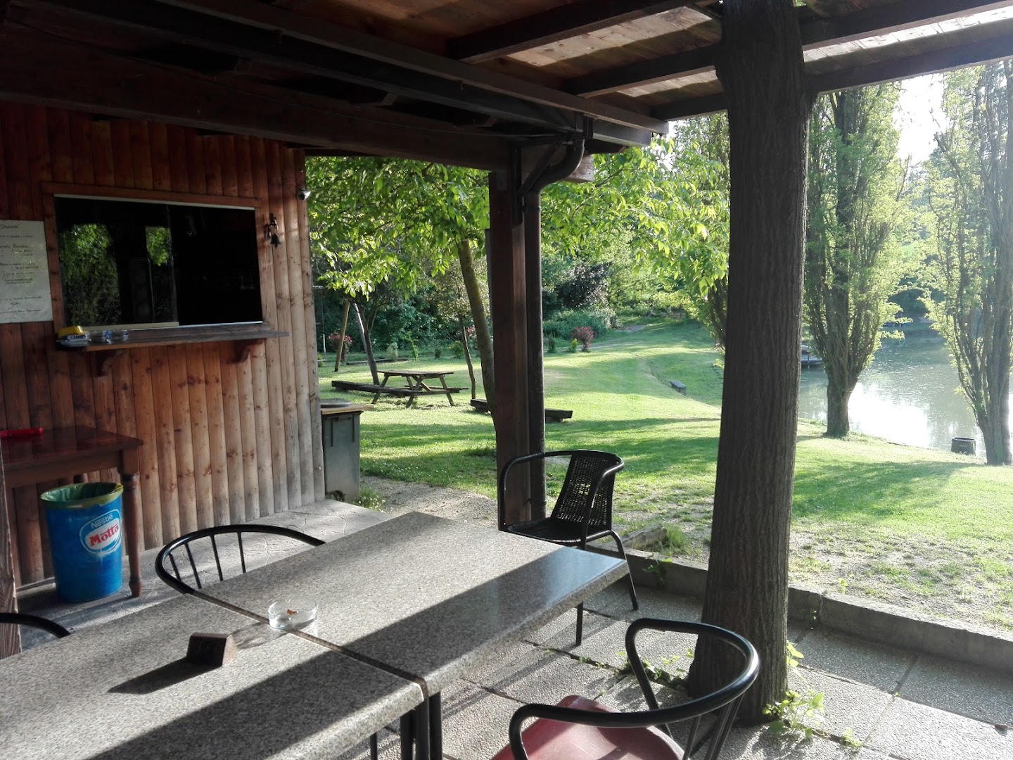 Lo Storione, Bar piadineria, lago pesca sportiva
