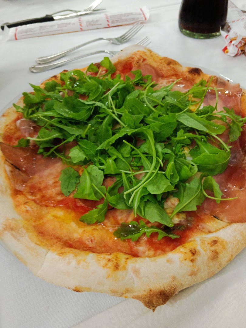 LOCANDA I TAROCCHI RISTO ALLOGGI & PIZZA