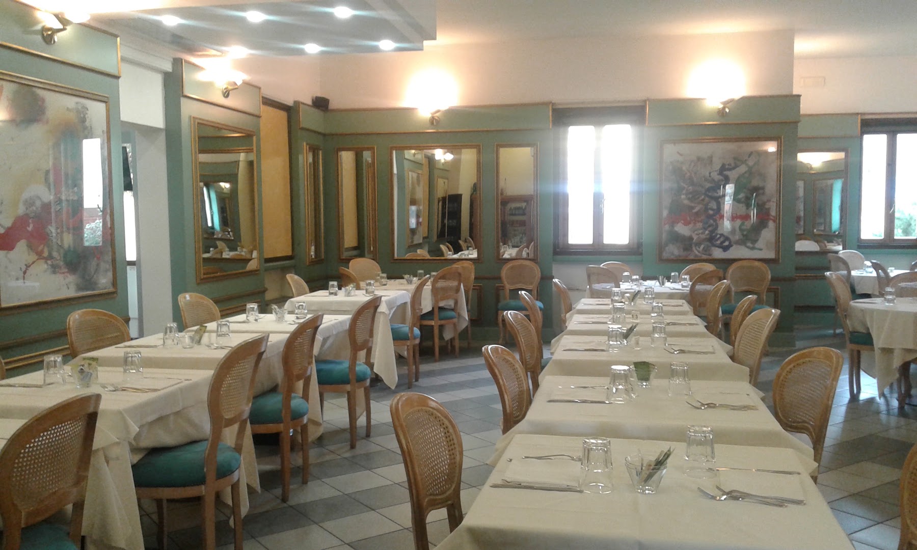 LOCANDA I TAROCCHI RISTO ALLOGGI & PIZZA