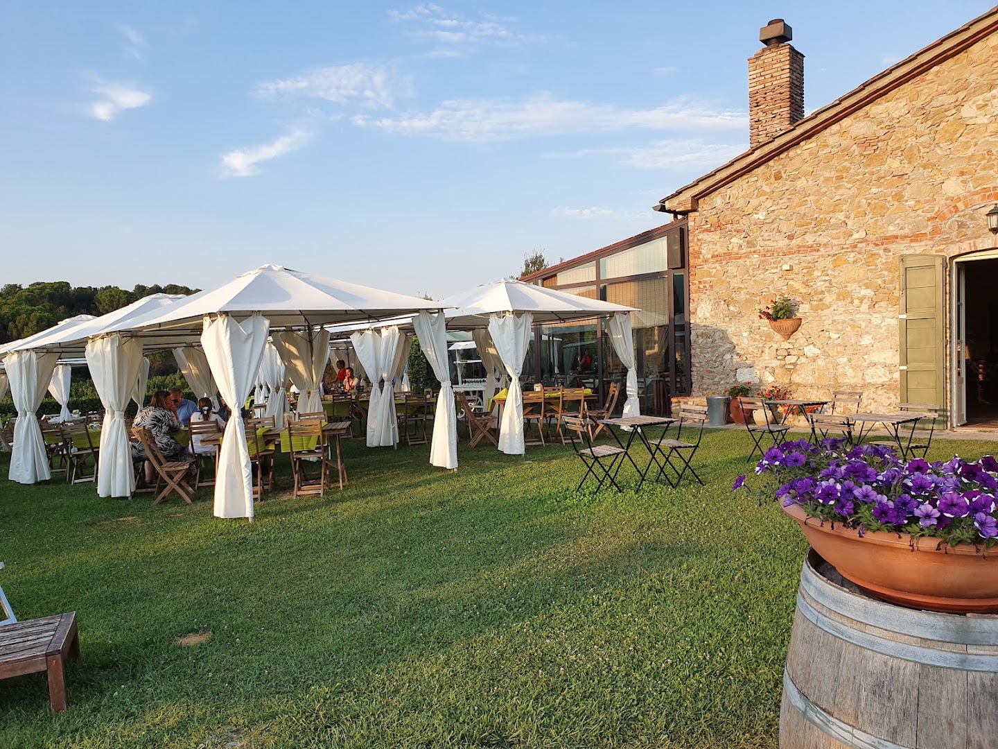 Locanda Le Giunche • osteria • camere • bottega