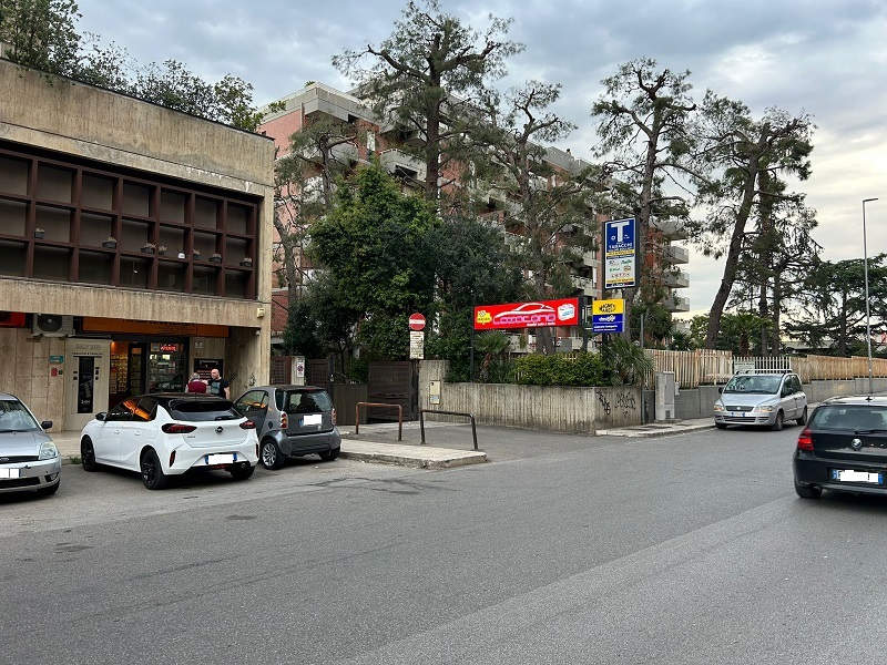 Loiacono | Vendita ricambi per auto e moto, Bari