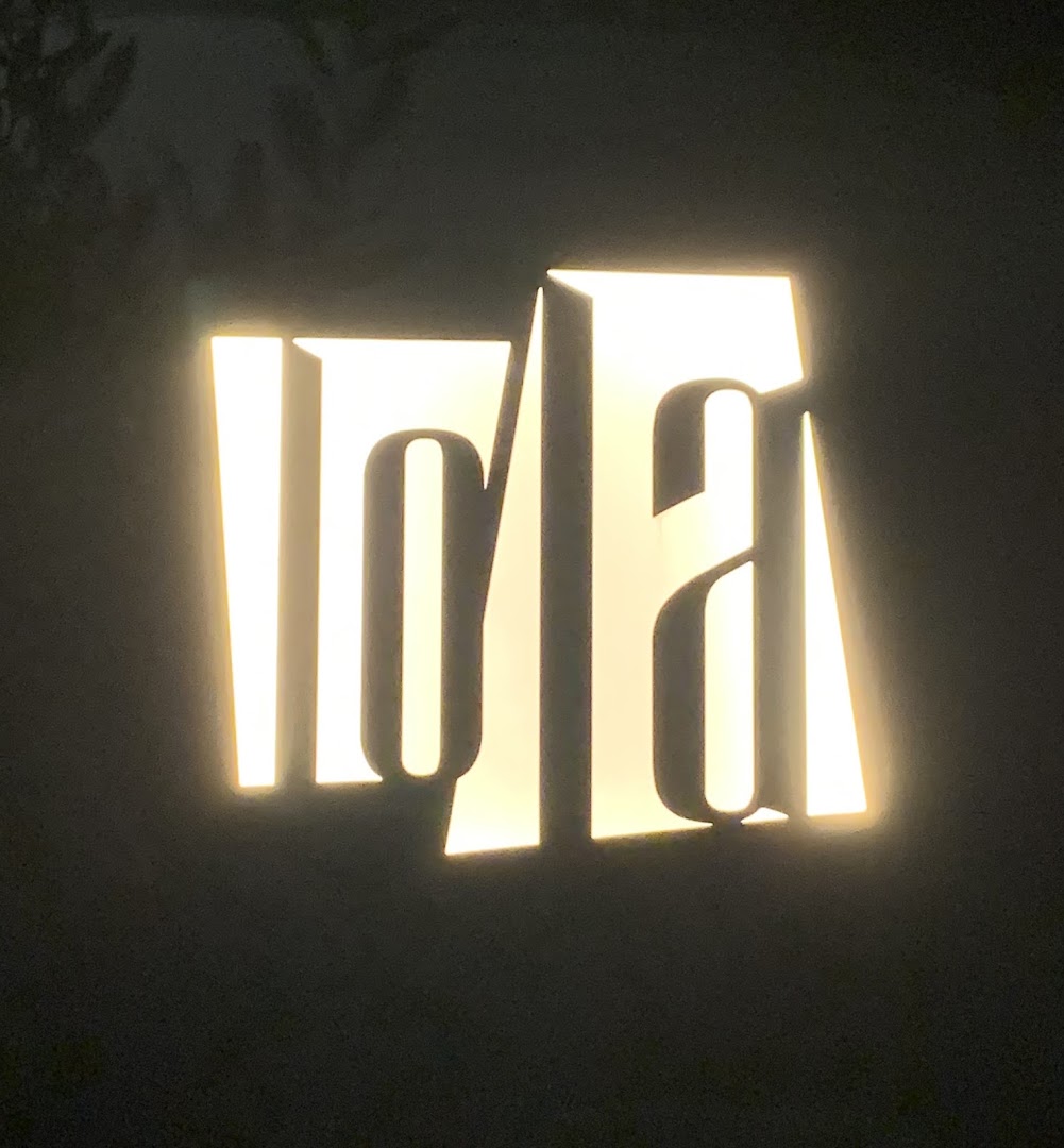 LOLA, Milano