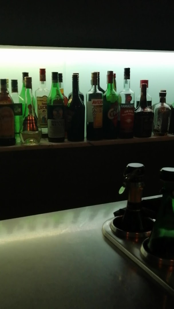 LoLaMundo | Cocktail Bar, Oristano