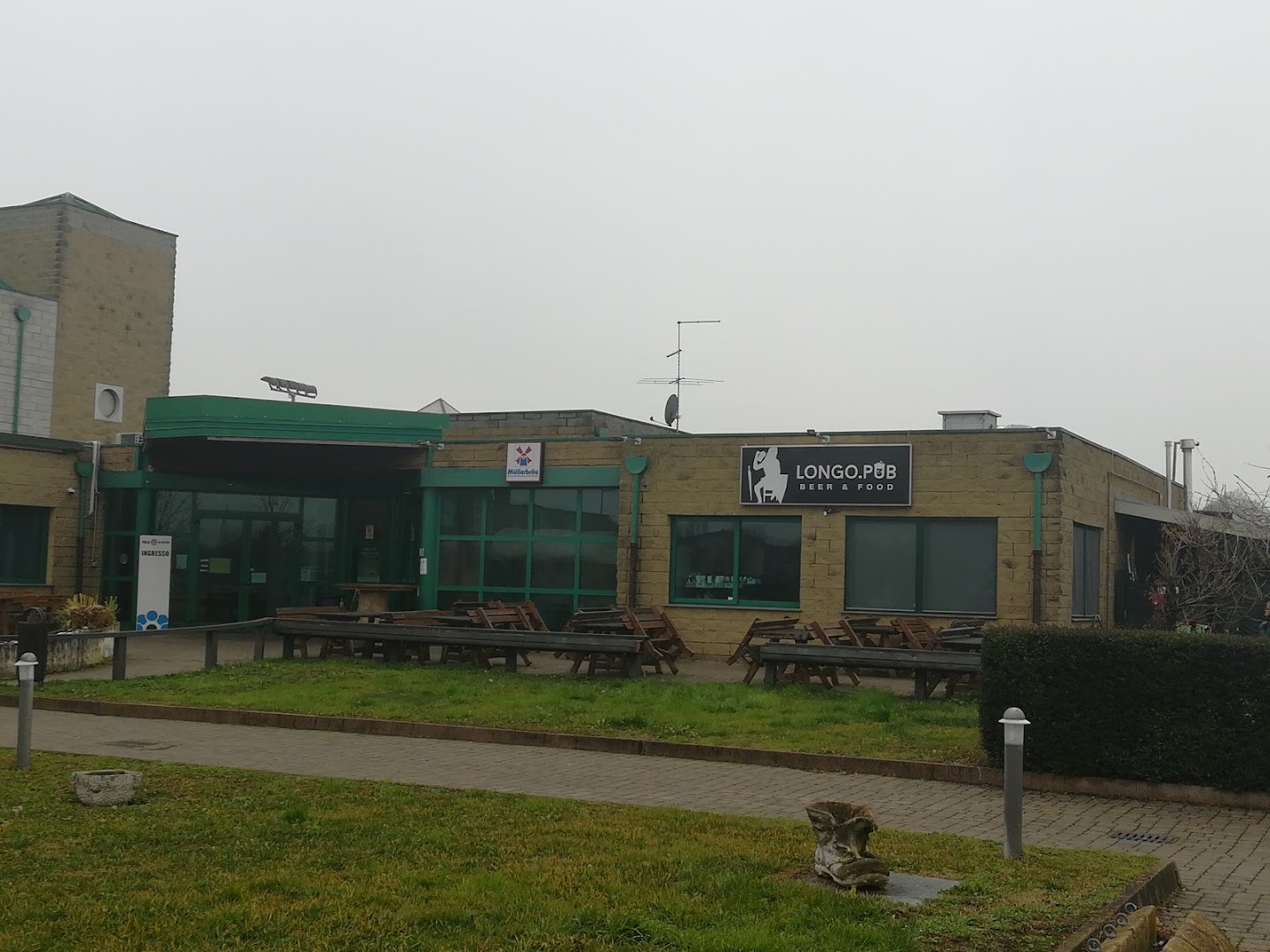LONGO PUB