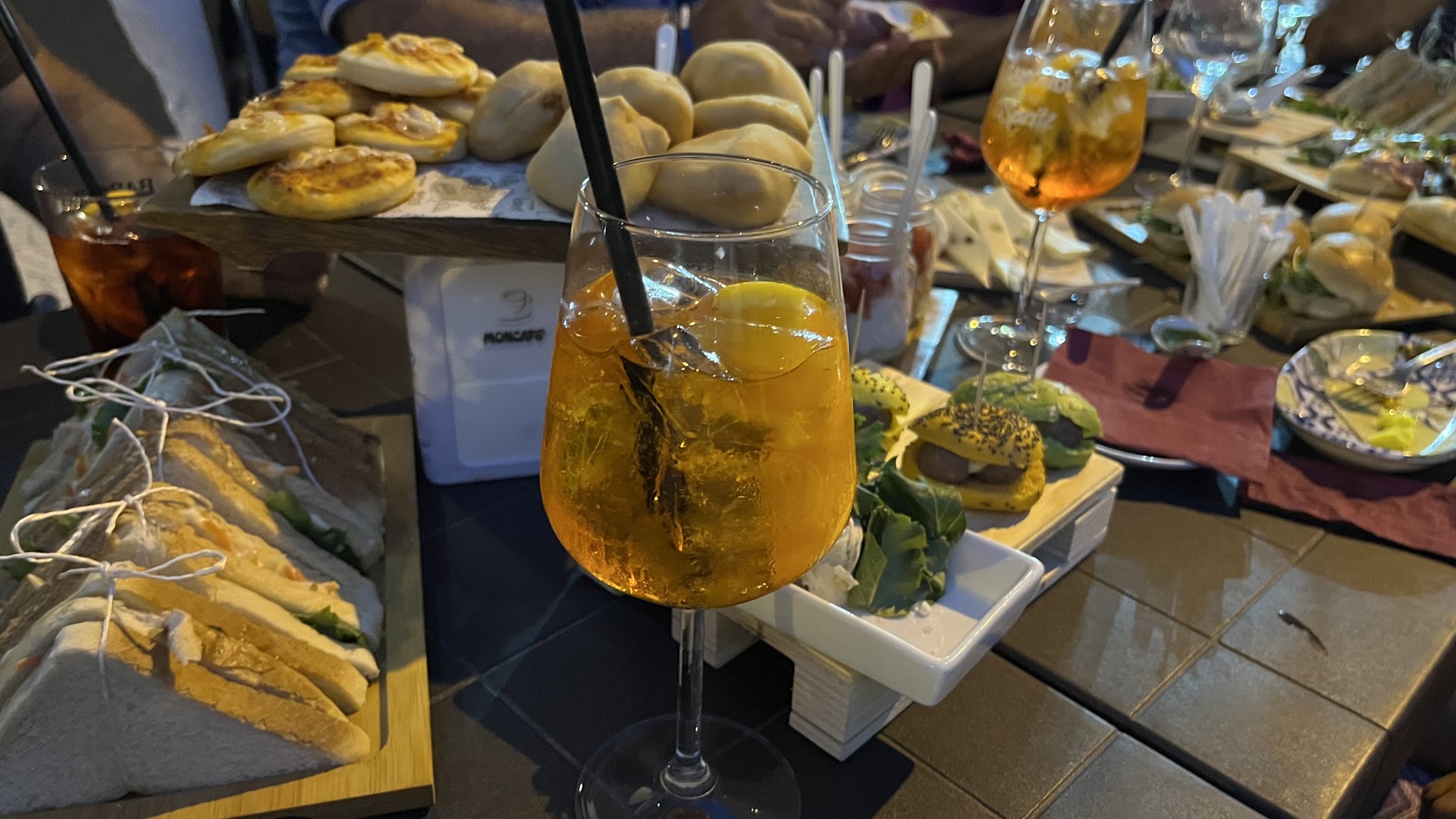 Loop Café, Taranto