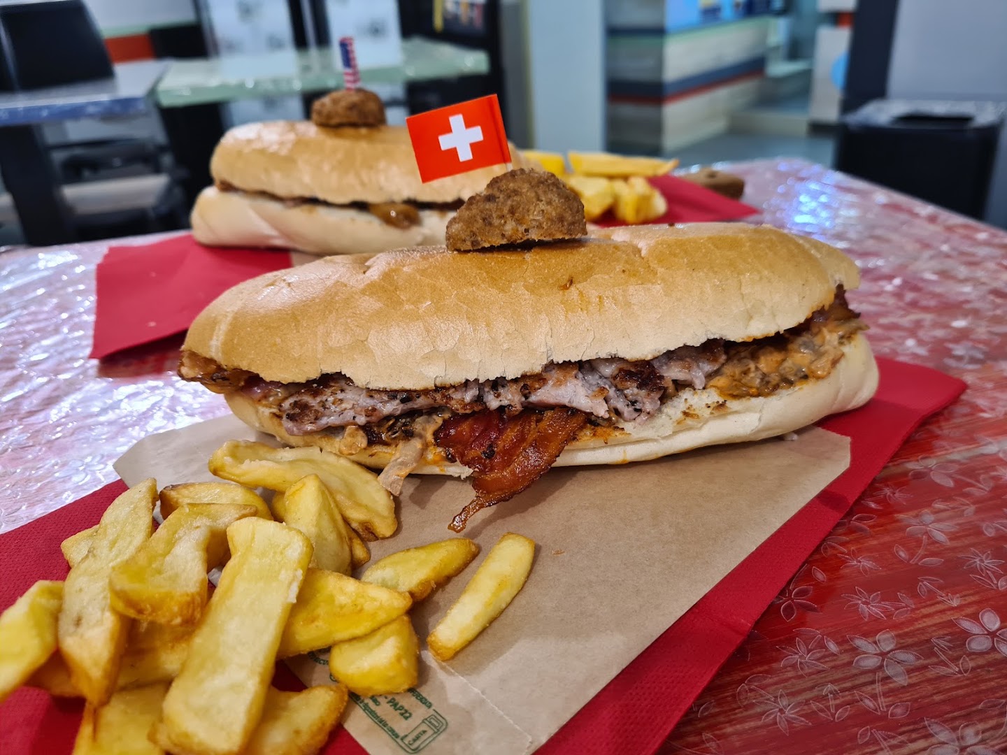 L'ora Giusta Per - Paninoteca-Rosticceria-Cornetteria