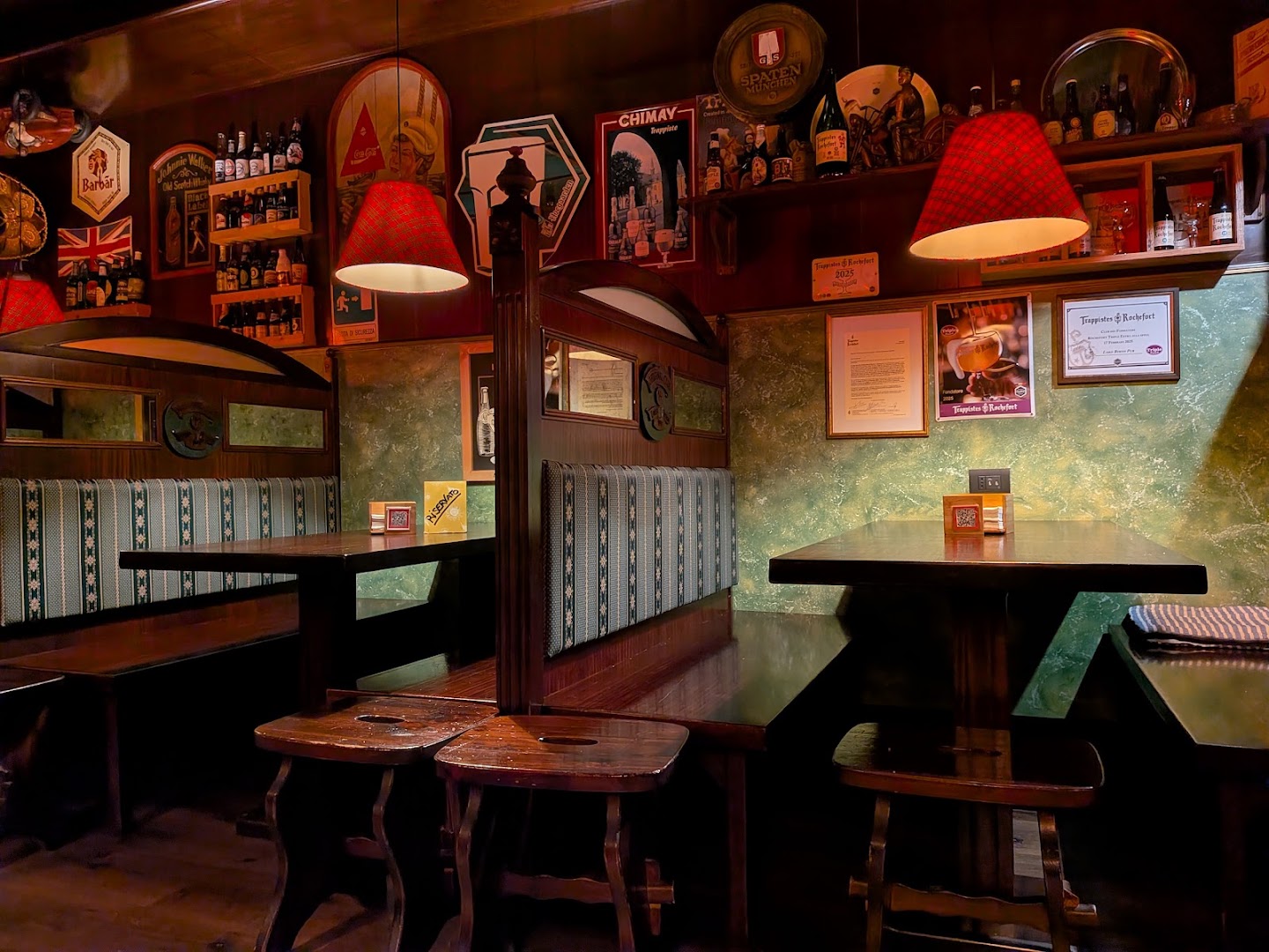 Lord Byron Pub since 1995