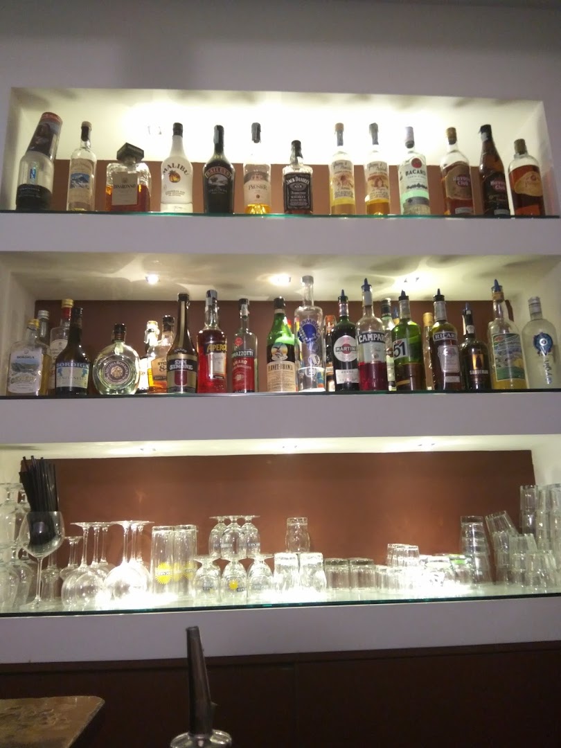 Los Amigos Wine Bar, Rifreddo