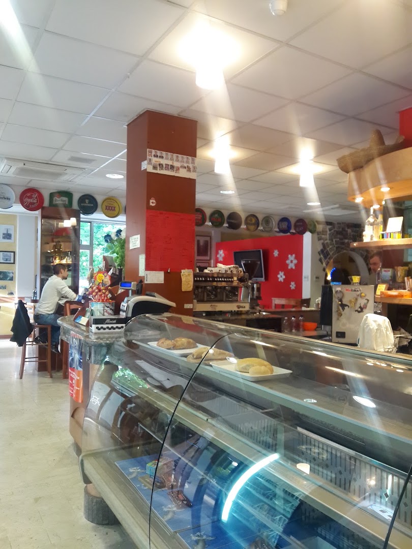 Los Dos Cafè