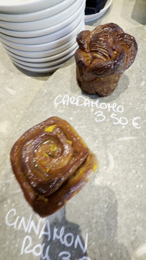 Loste Café, Milano