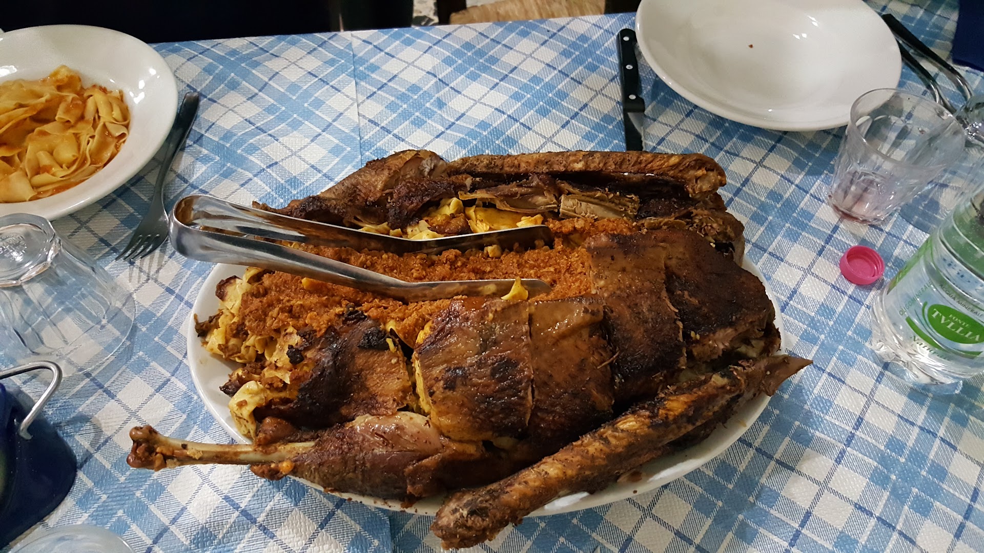 L'osteria Nonna Lola ha ceduto l'attività. Ora si chiama Osteria Dal Baffo