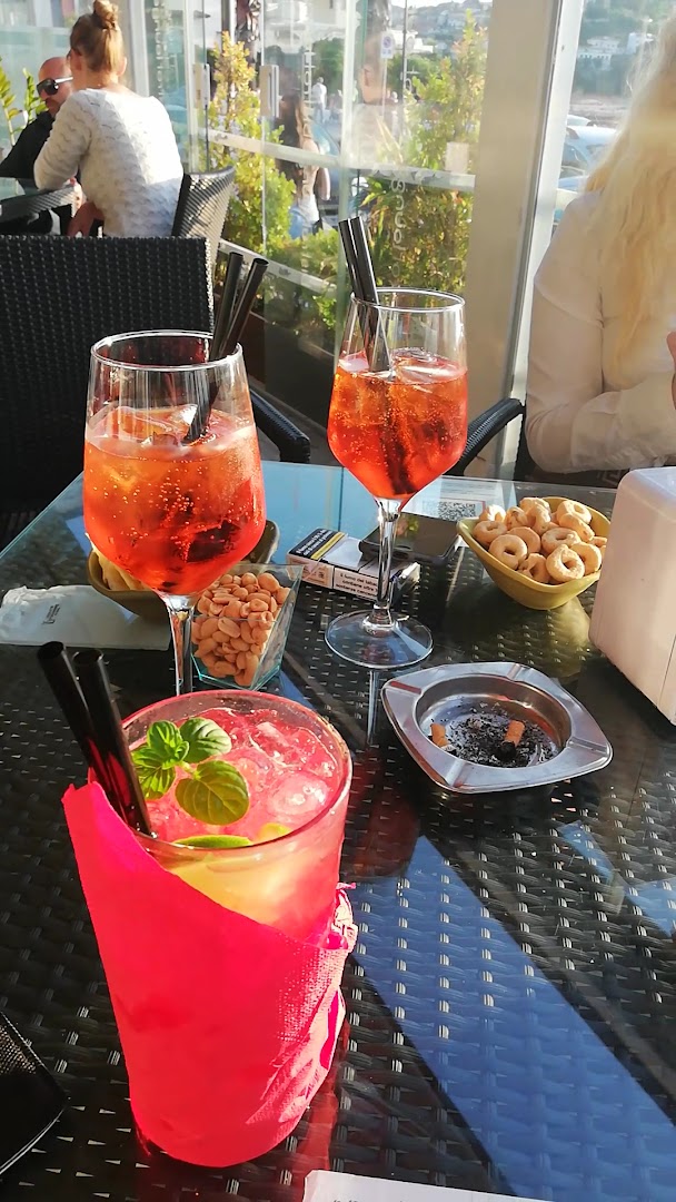 Lounge Bistrot