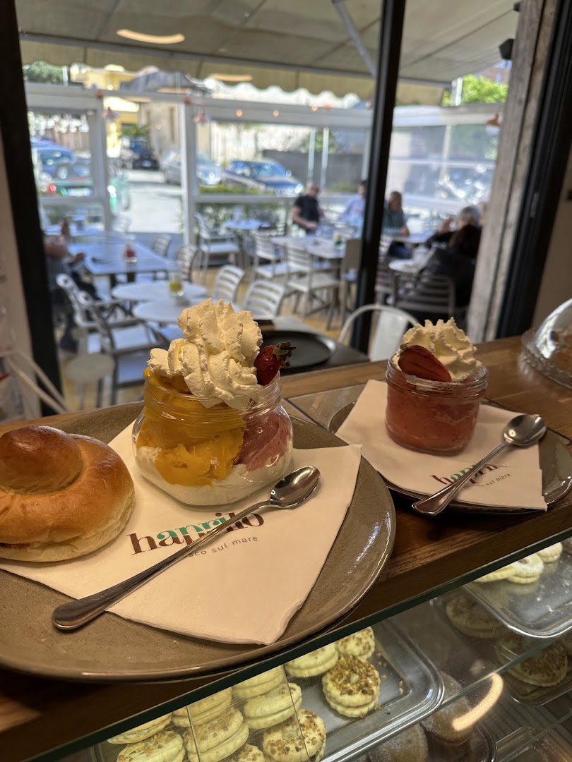 Loungi Bar