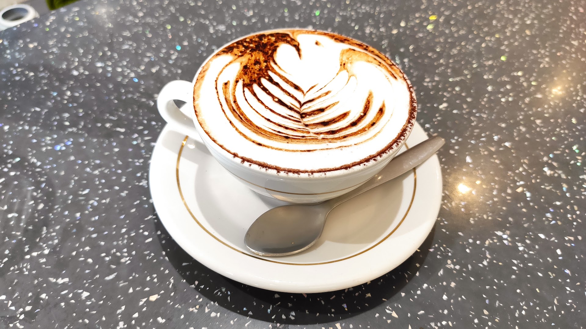 Love Coffee, Mondragone