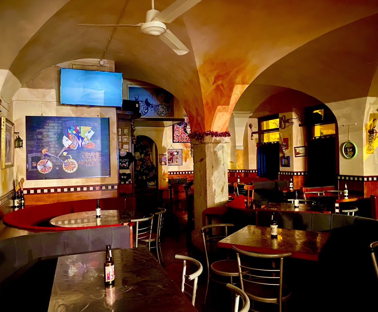 Lucertolo's Pub