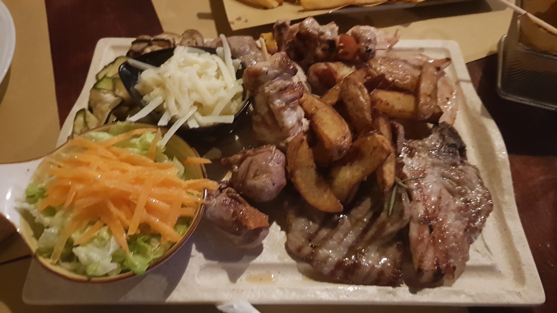 Lulu's pub