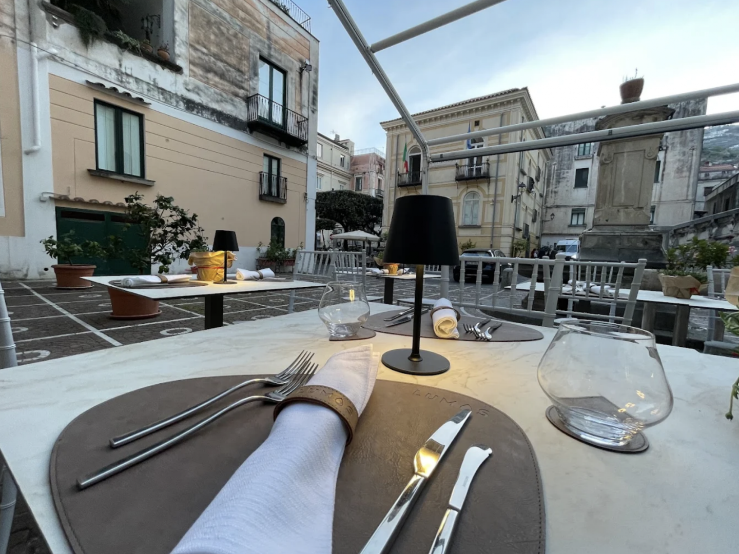 Lumos Restaurant Minori