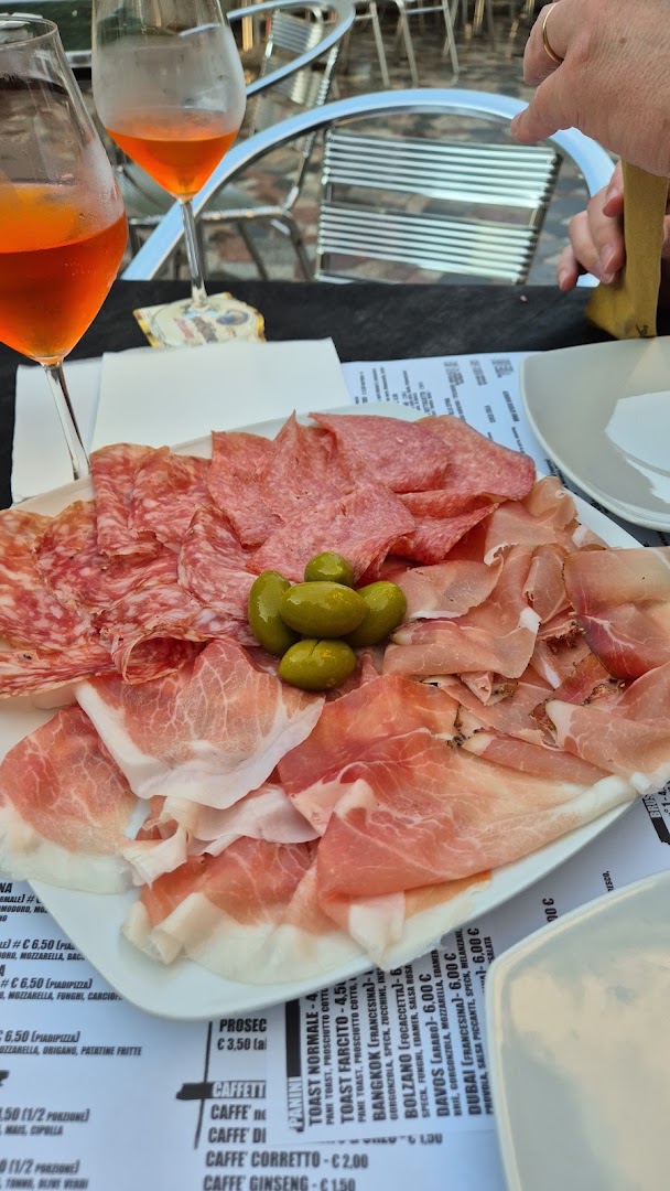 Luna Bar & Cicchetteria
