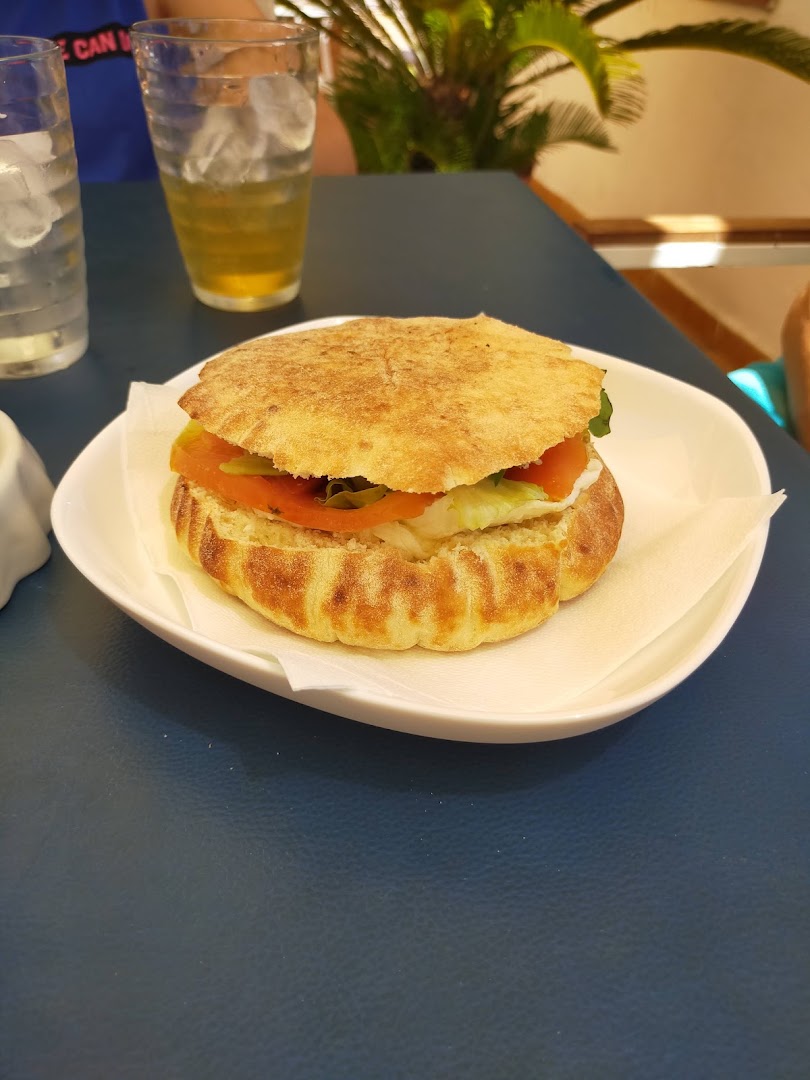 Luna Matana - Ristorante - bar - pizzeria - gelateria- paninoteca- focacceria