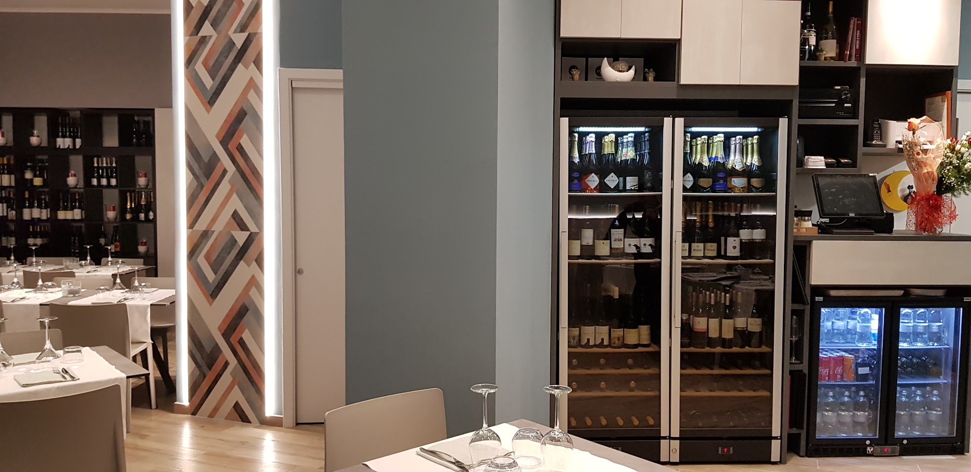 Luna Restaurant