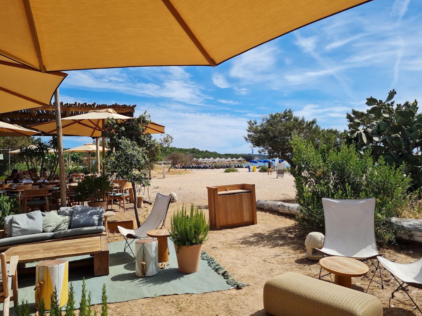 Lunaria Beach Restaurant & Lounge Bar - Apre il 31.5.2025