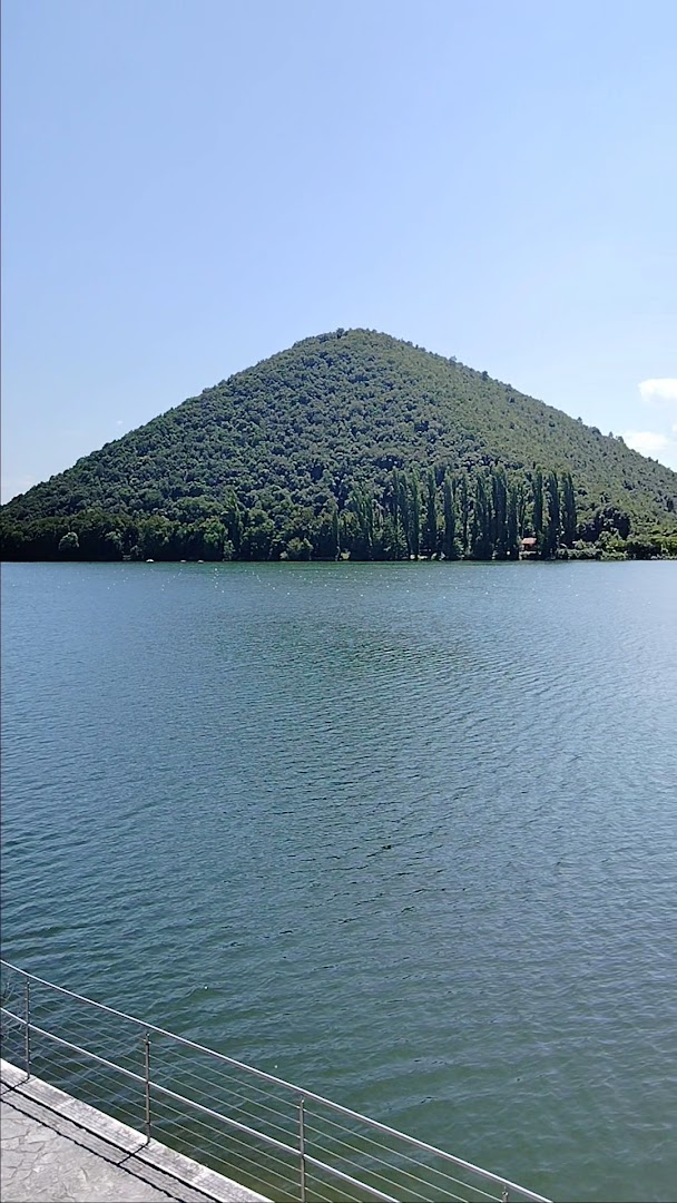 Lungolago Armeno Armeni