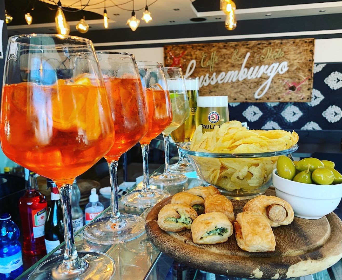 Lussemburgo food and cocktail bar