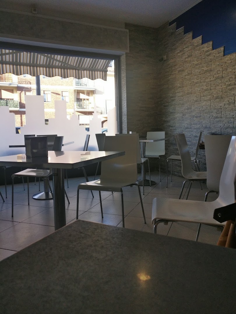 Luxale Bar