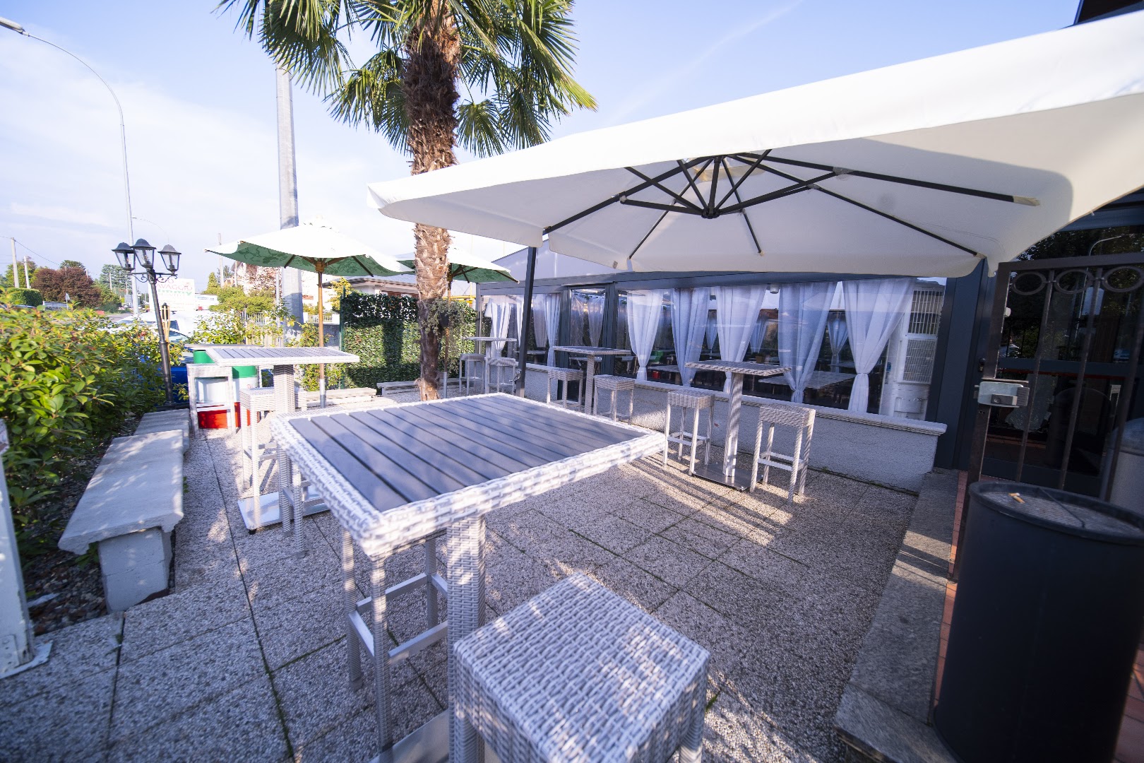 LUXALE Cassano Magnago | Ristorante-Pizzeria -Pasticceria