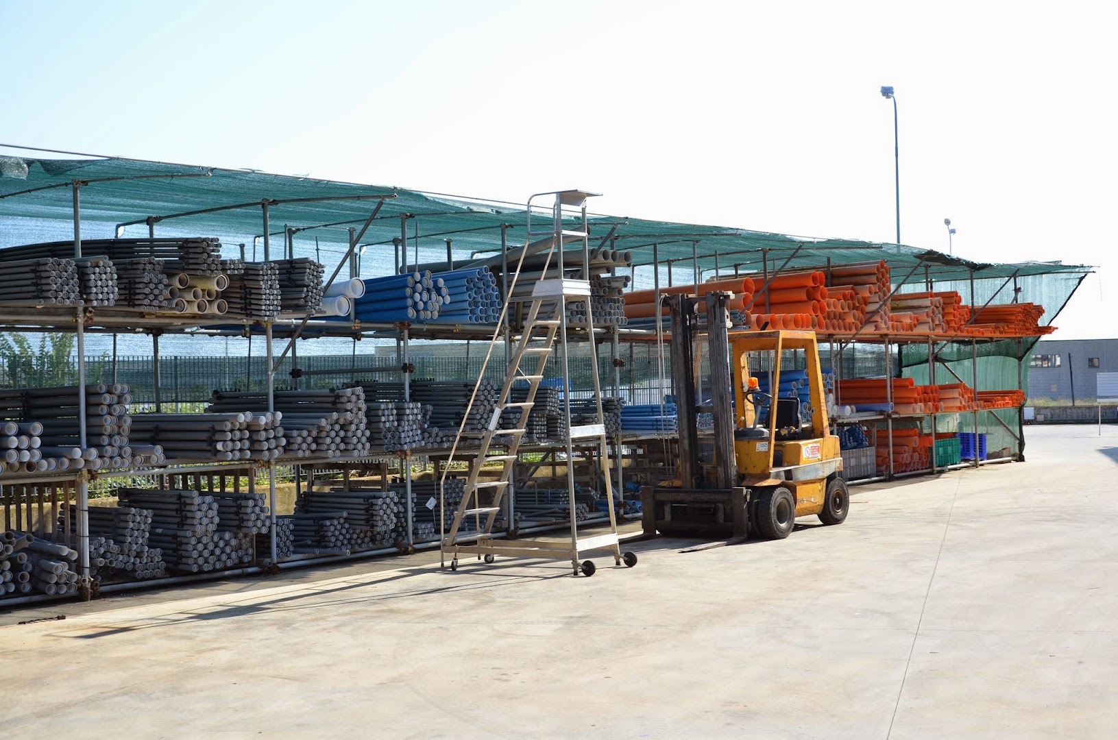 M.C. Tecnoforniture
