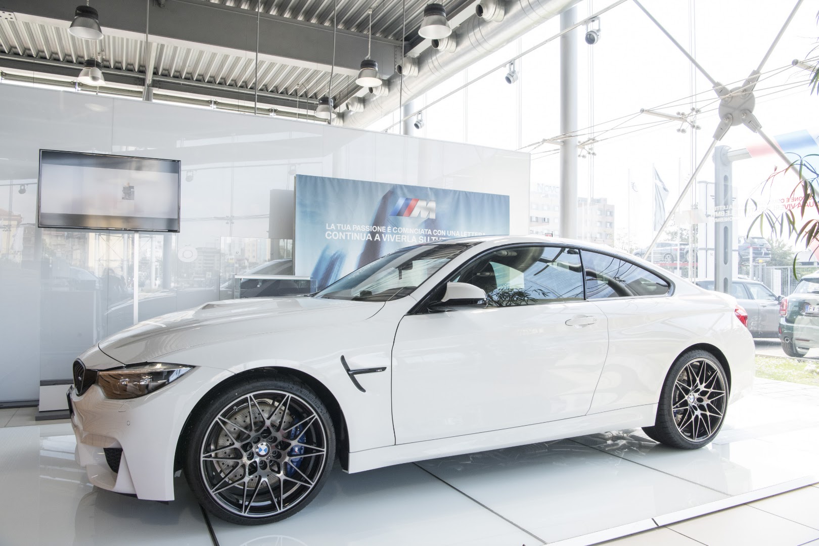 M.Car S.p.A. Caserta - House of BMW e Partner MINI
