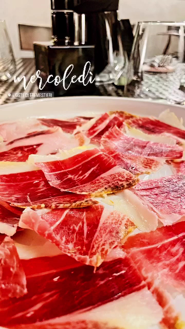 MōMA • Beef Club
