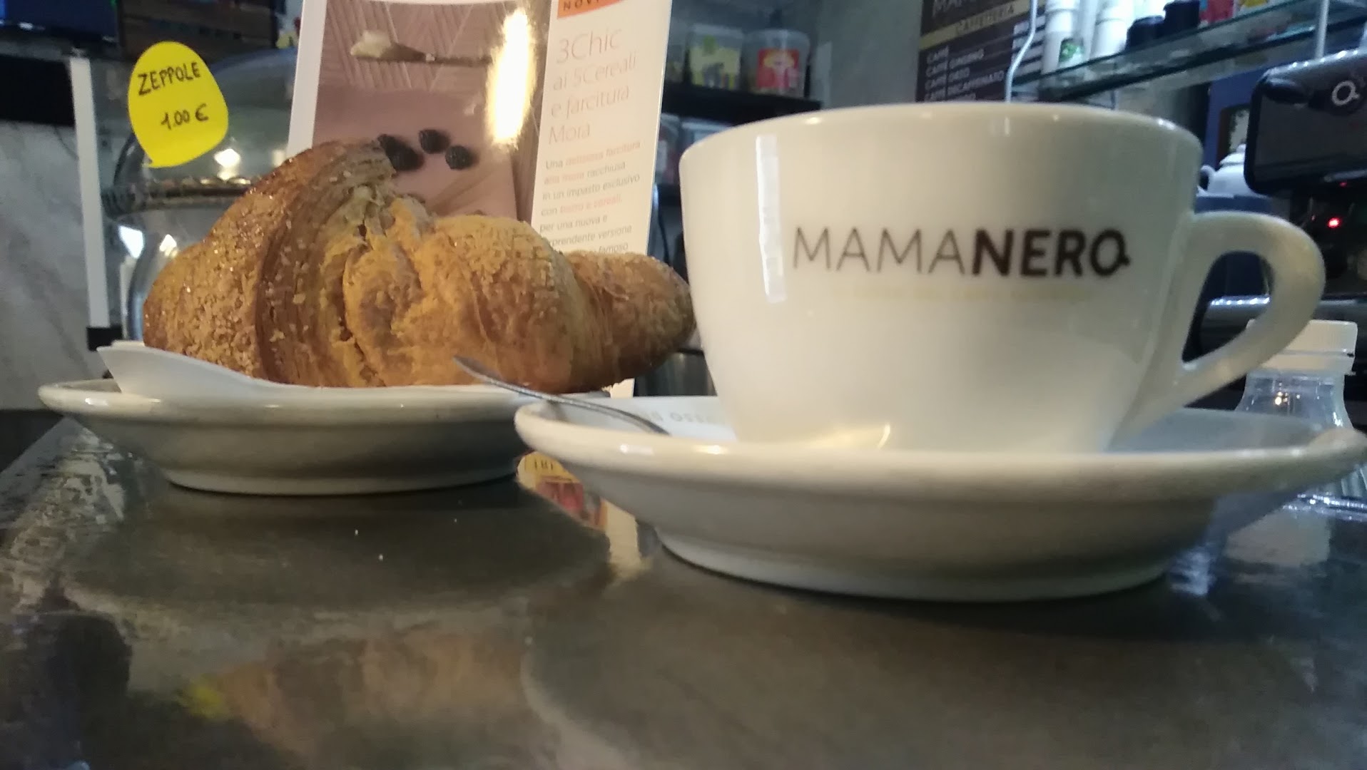 M.R. Empire Cafè