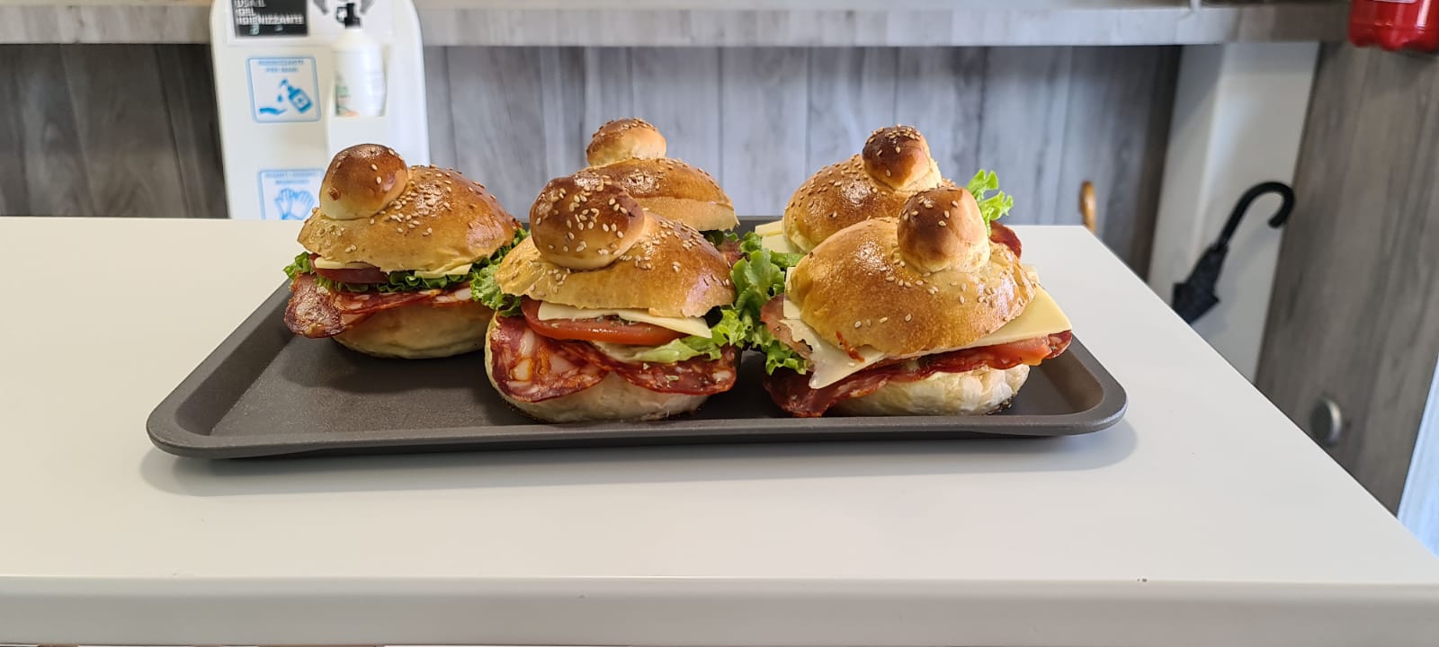 MA..PÉ..RÓ - Bar E Rosticceria Con Specialità, Delizie E Sapori Siciliani, Romano di Lombardia