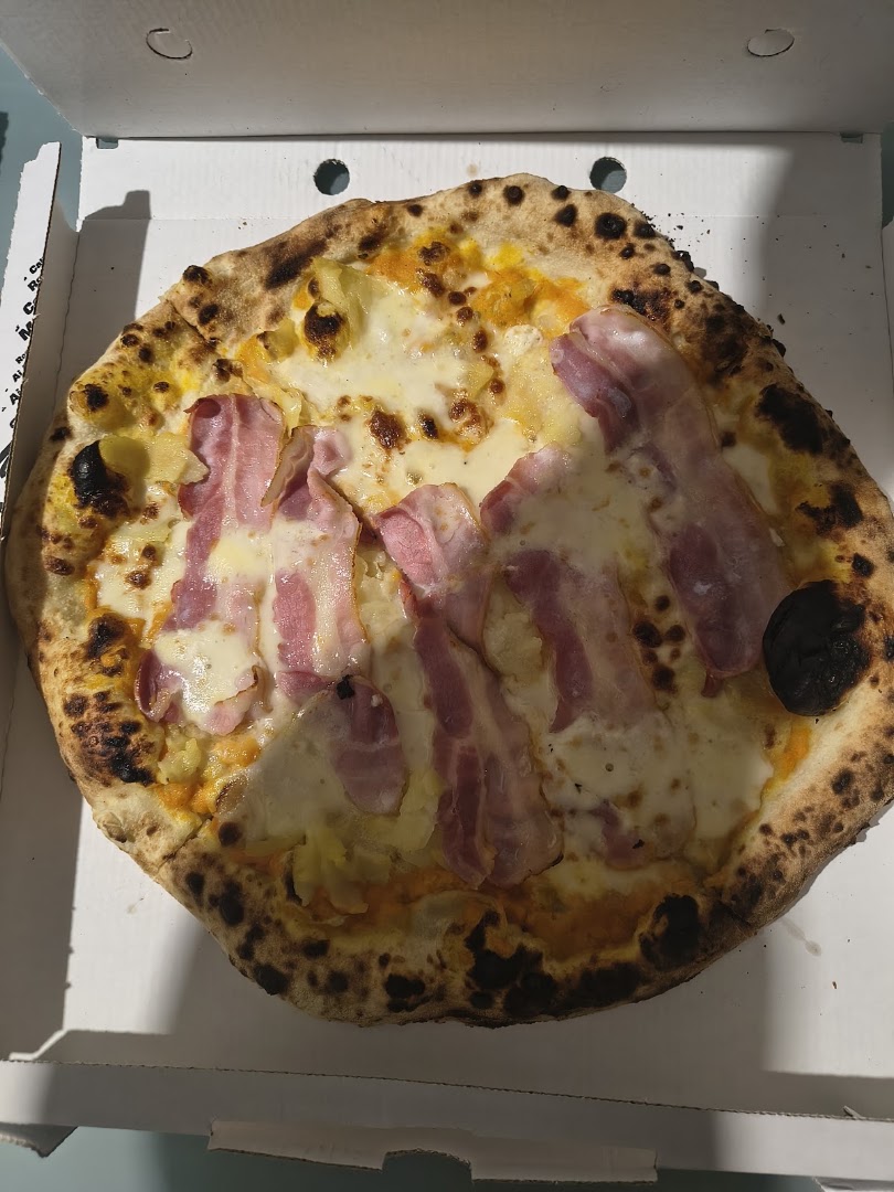 Ma Tu Vulive A Pizza, Rende