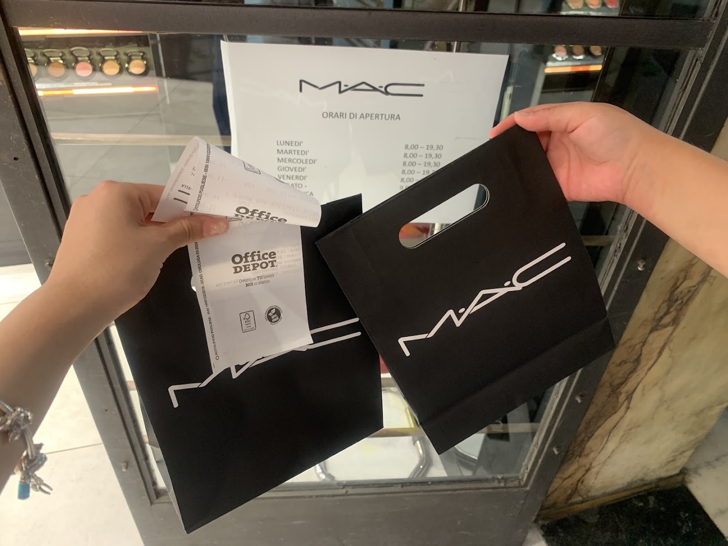 MAC Cosmetics