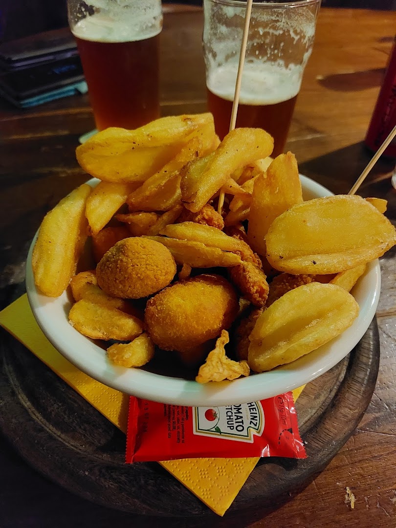 Mac Gowan Pub