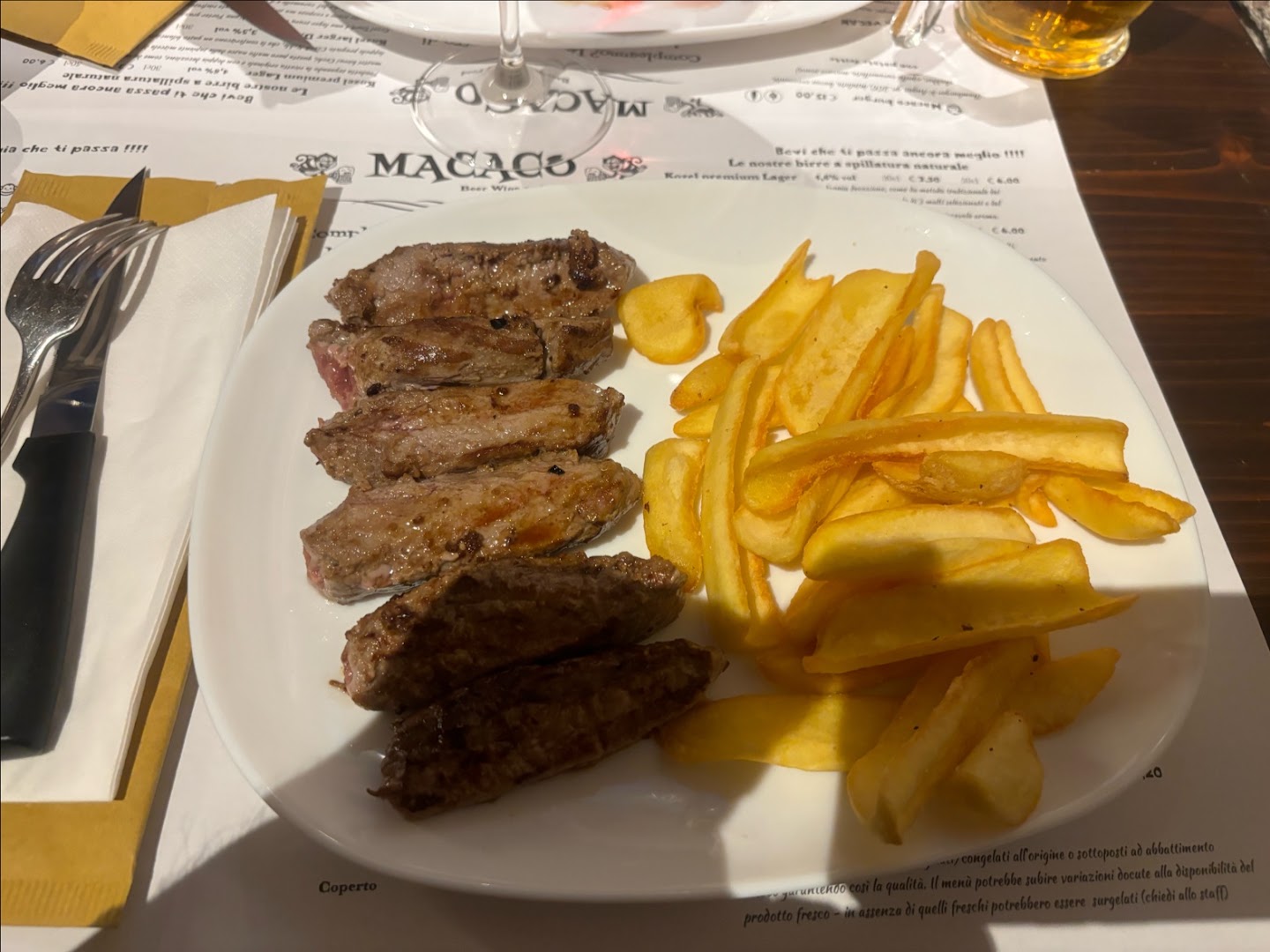 Macaco Beer Wine Food and Pizza