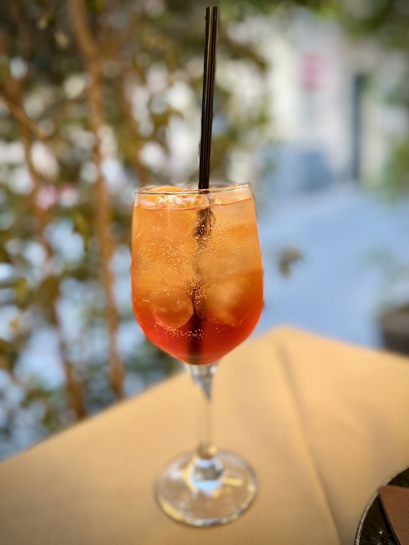 Maccarruni - Osteria, pizzeria, wine bar