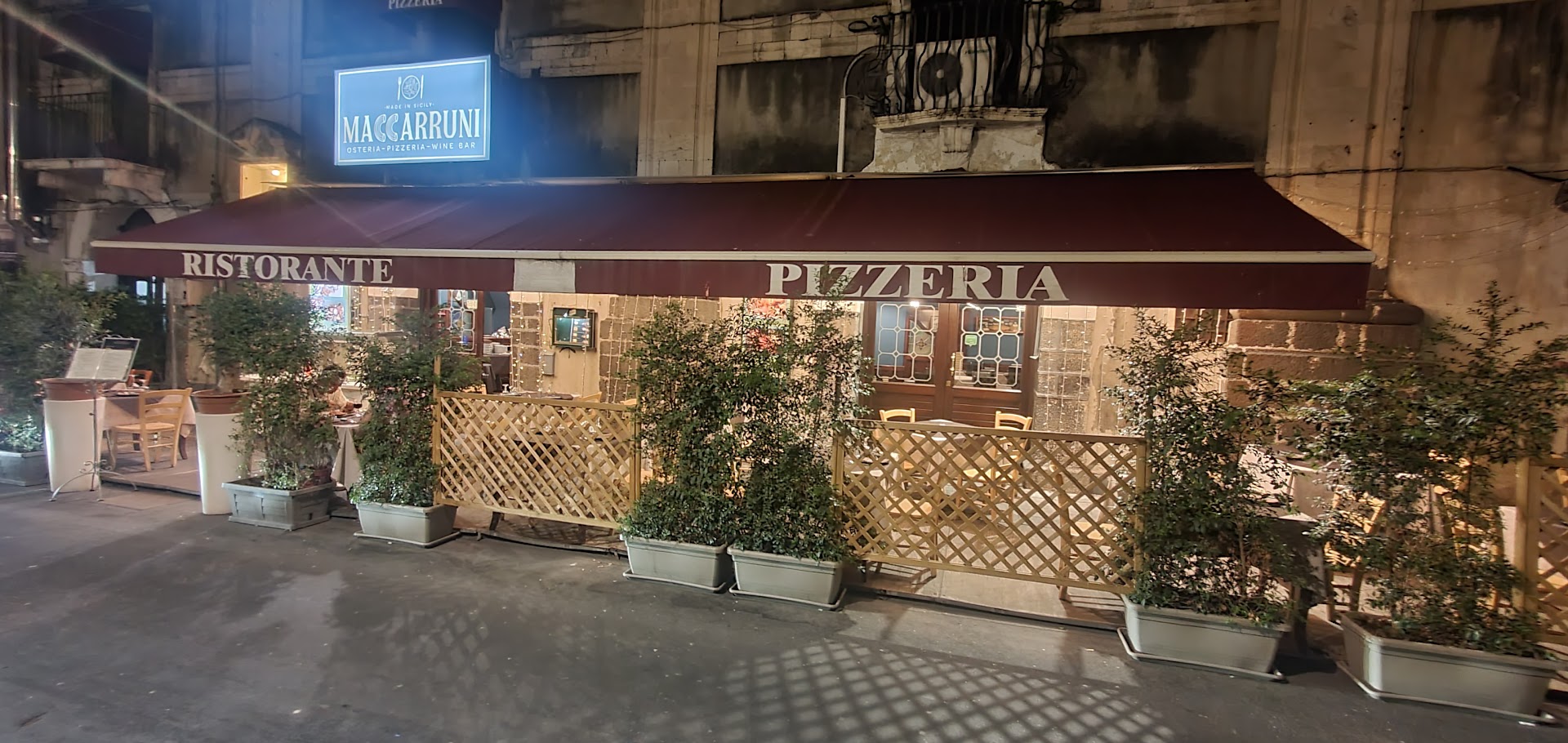 Maccarruni - Osteria, pizzeria, wine bar