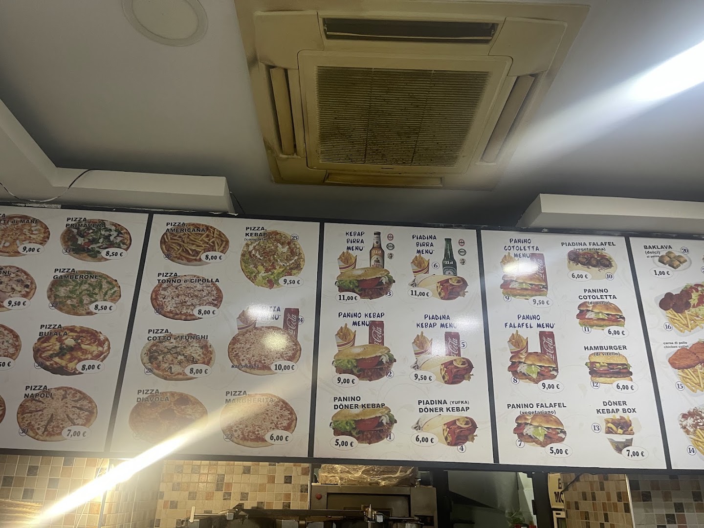Maciachini Istanbul Kebap / Pizza / Grill