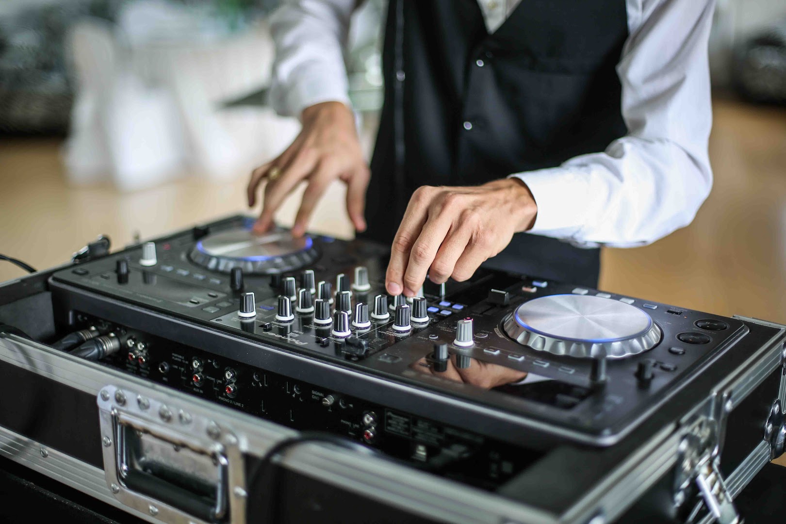 MACO DJ | Musica Intrattenimento Matrimonio Eventi