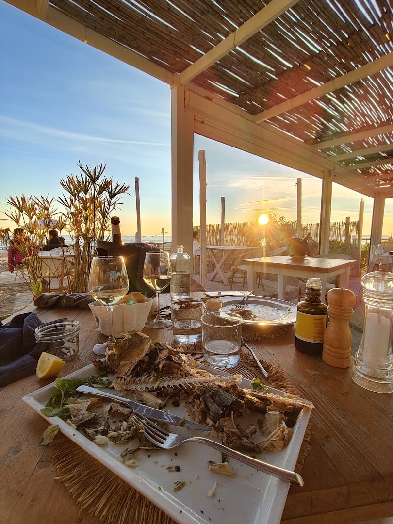 Madaké - Beach&Restaurant