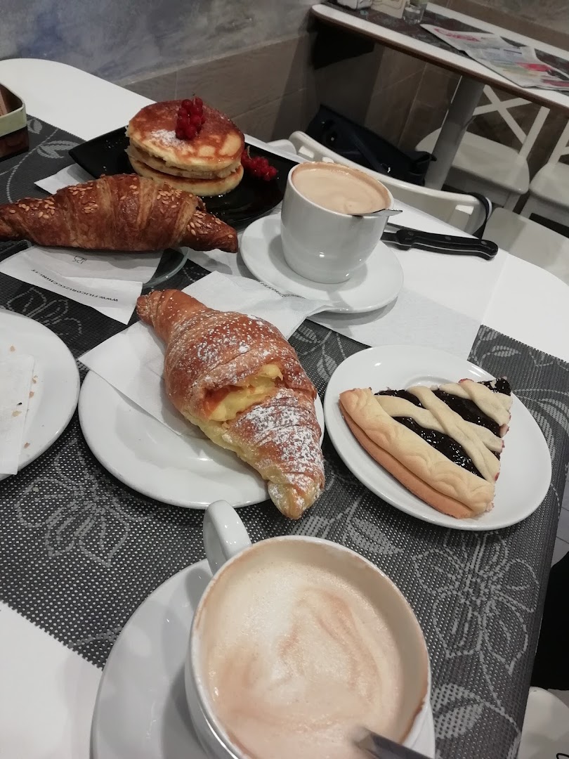 Madame Bakery