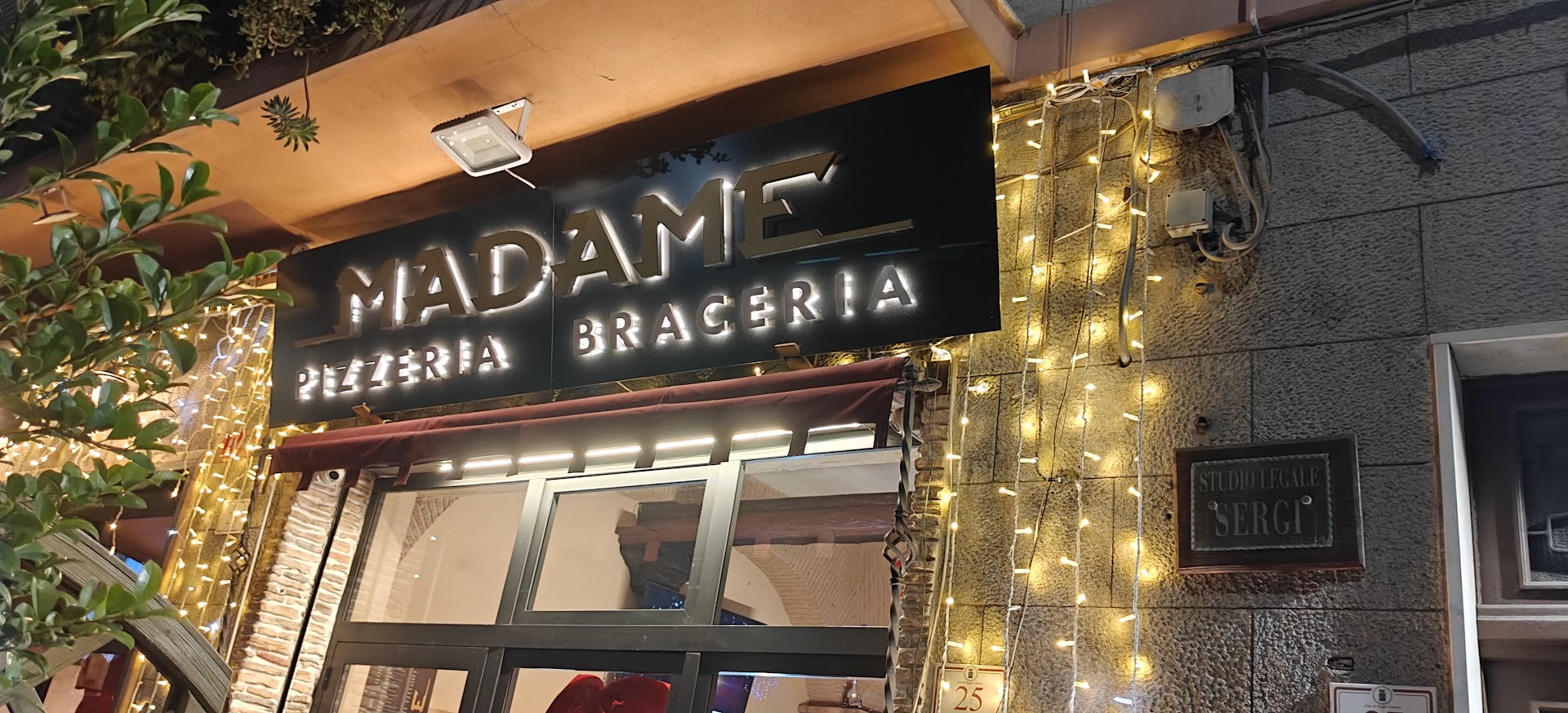 Madame, Reggio di Calabria