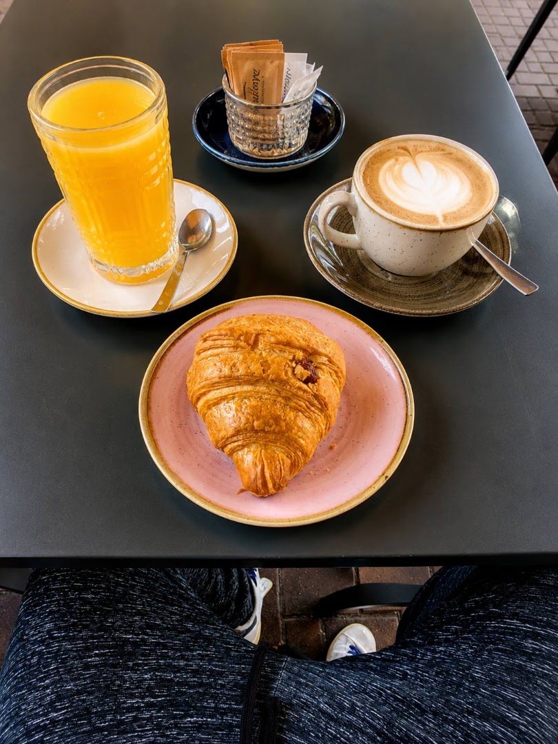 Madeleine Café