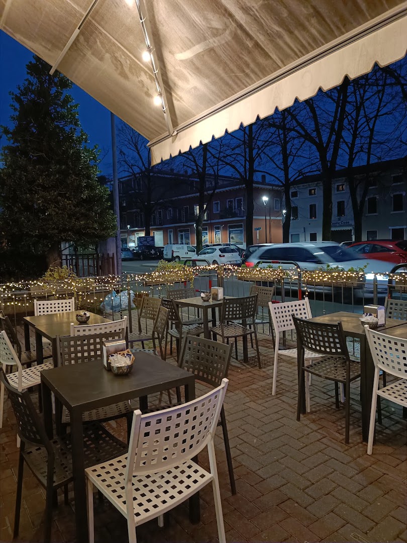 Madeleine Café