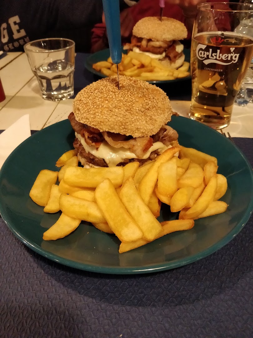 Madera Bar