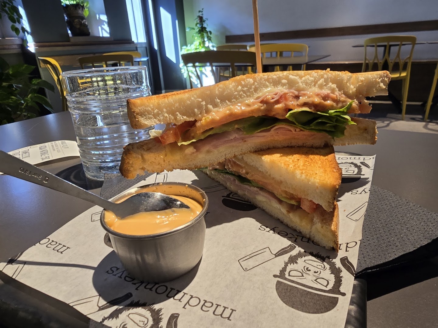 Madmonkeys | Burger street food & birreria, Gorizia